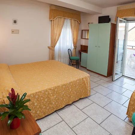 Garden Hotel
